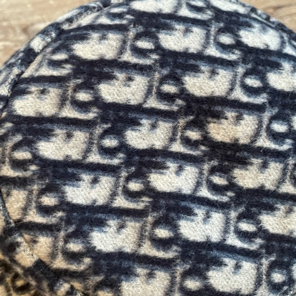 Christian Dior REVERSIBLE SMALL BRIM BUCKET HAT - Picture 2 of 4